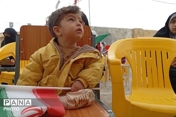 مراسم چهلمین روز شهدای دانش‌آموز و جنگ رمضان در دبیرستان پروین اعتصامی قلعه رئیسی