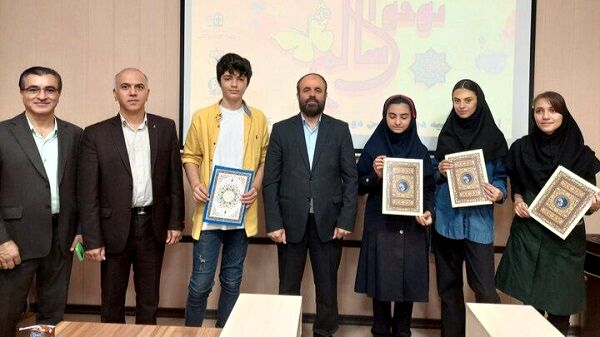 ۹ دانش‌آموز البرزی درجشنواره‌های ادبی خوش درخشیدند