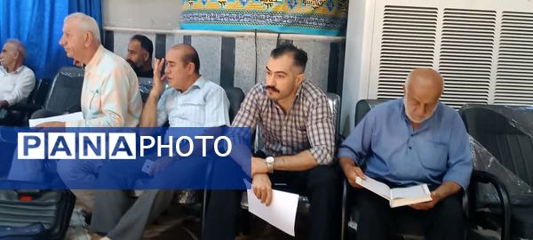 برپایی میز خدمت ادارات در مصلای نماز جمعه شهرستان محمودآباد