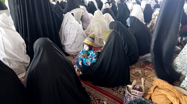 حضور کودکان در نماز جمعه کاشمر