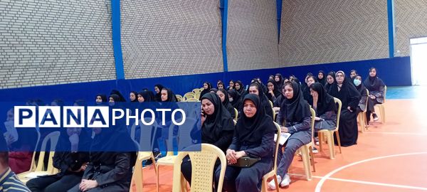 نواختن زنگ سپاس معلم در شهر آشخانه