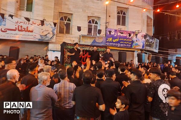 شهر در سوگ خیمه های سوخته