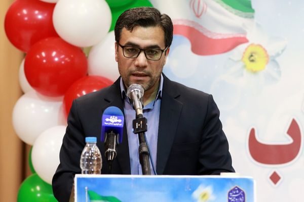 مراسم آیین نواختن زنگ انقلاب در مدارس استان زنجان