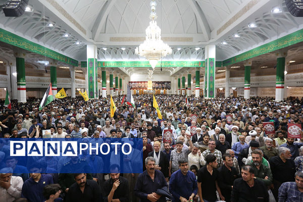 وداع مردم قم با پیکرهای مطهر 6 شهید حمله ناجوانمردانه رژیم صهیونیستی 