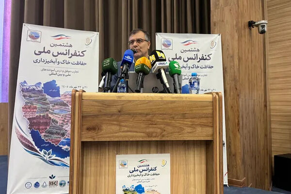 رئیس پژوهشکده حفاظت خاک و آبخیزداری: آب و خاک، ستون‌های اصلی امنیت غذایی کشور هستند