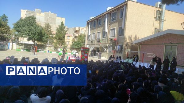 جلسه آموزش  پیشگیری از آسیب‌های اجتماعی در نیشابور