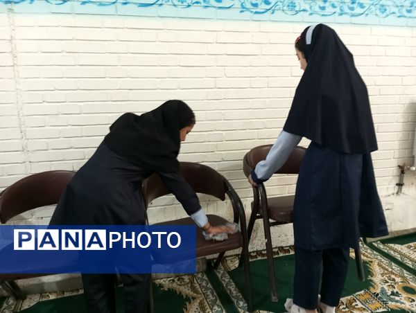 غبارروبی نمازخانه‌ دبستان ناهید نخودی نیشابور