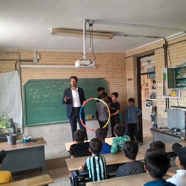 کلاس‌های داغ تابستانی روستای پارام