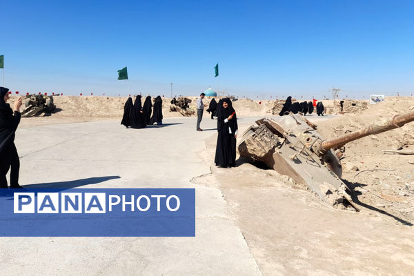 قدم گذاشتن دانش‌آموزان رباط‌کریم بر خاک پاک شلمچه