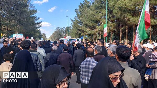 تشییع تابوت های کوچک مهاجر