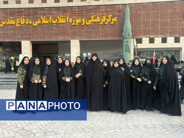 برپایی شادواره خانوادگی به‌مناسبت هفته دفاع مقدس در قم