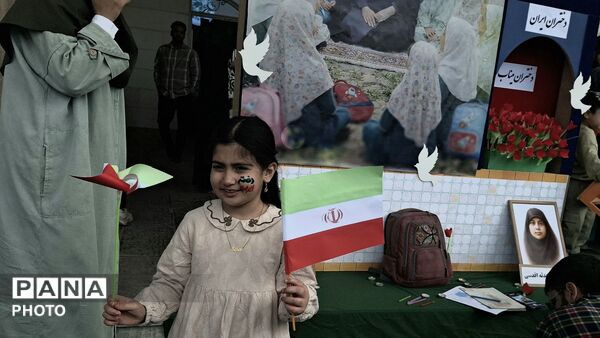 هم صدا با دختران شهید مینابی در روز دختر
