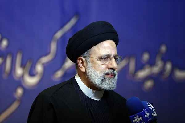 حضور سیدابراهیم رئیسی رئیس‌جمهوری در انتخابات 11 اسفند 1402