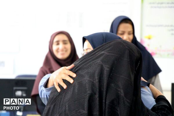 آیین «خاطره‌سازان» در دبیرستان نسیبه با حضور مدیر آموزش و پرورش سملقان