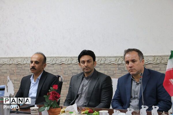 آیین تقدیر وتجلیل از ۱۸ معلم نمونه در شهرستان قرچک 