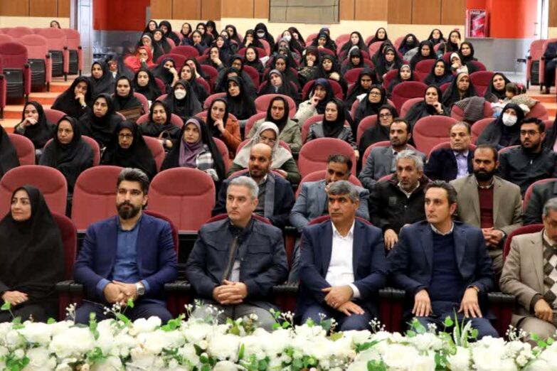 هم‌افزایی مدیران مدارس، کلید ارتقای کیفیت آموزش است