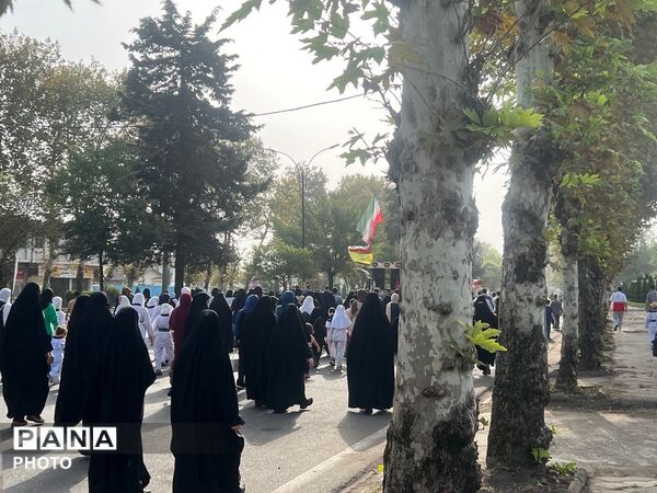 همایش بزرگ پیاده‌روی خانوادگی در صومعه‌سرا