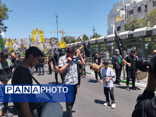 مردم مشهد در سوگ شهادت امام جواد(ع)