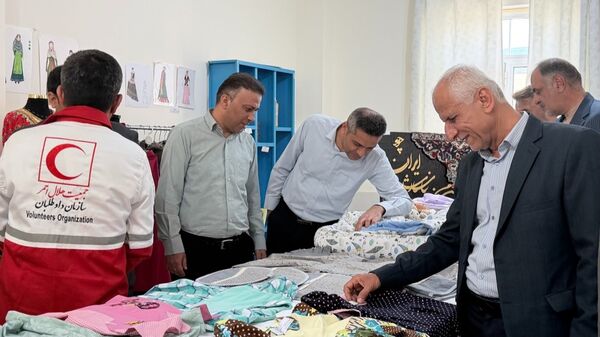 افتتاح نمایشگاه دست‌سازه‌های دانش‌آموزی در هنرستان صدیقه طاهره(س)