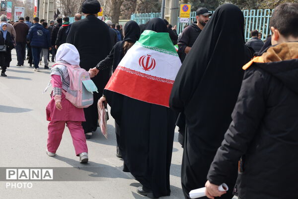 کوله‌پشتی فرشته‌ها در آذربایجان غربی