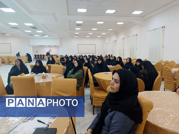 نشست اولیا و مربیان در شهرستان گناباد