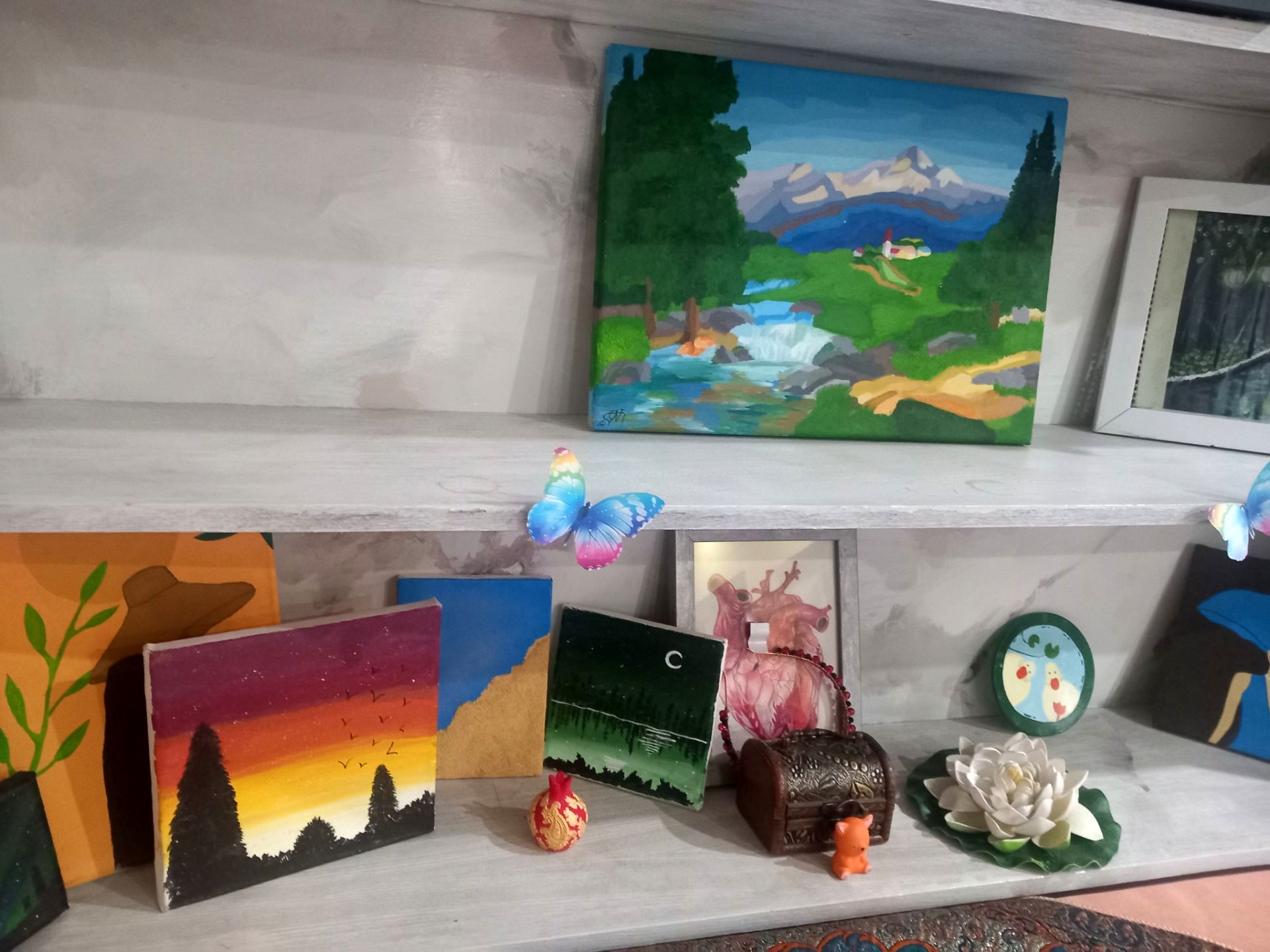 نمایشگاه دستاوردهای هنری دردبیرستان مصلی نژاد