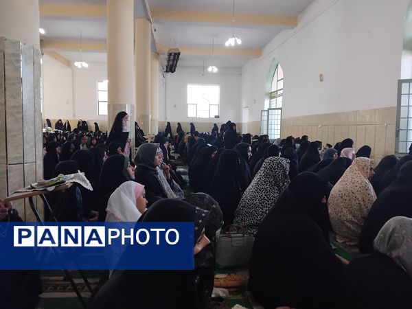 اقامه‌ نماز‌ عیدفطر در شهر وردنجان