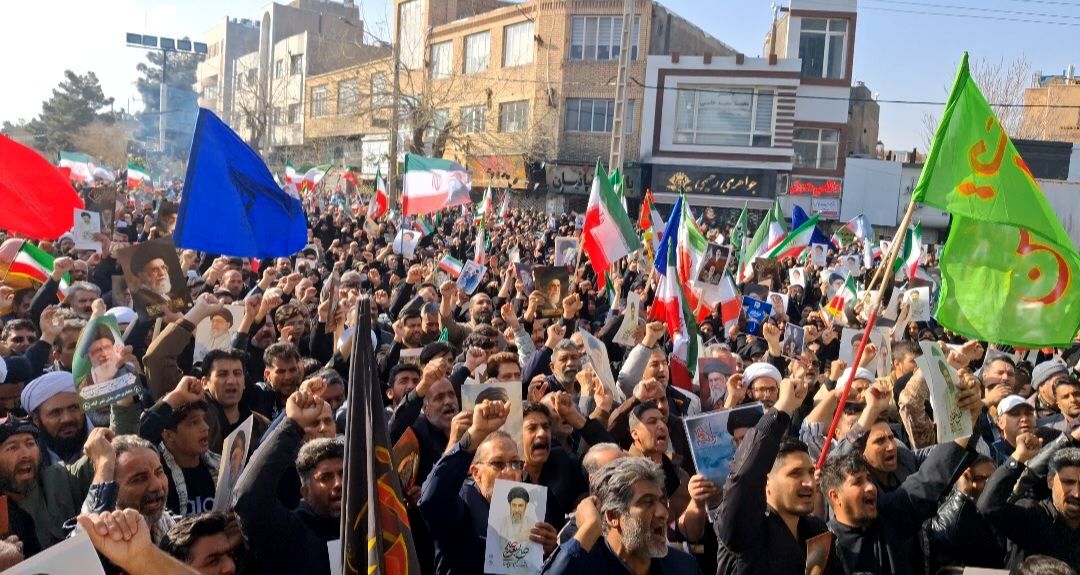 تربت جامی ها در بیعت با رهبر جدید انقلاب سنگ‌تمام گذاشتند