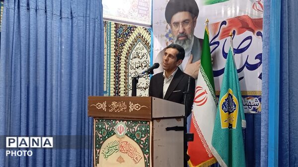 نماز جمعه شهر بن با سخنرانی رئیس آموزش و پرورش 