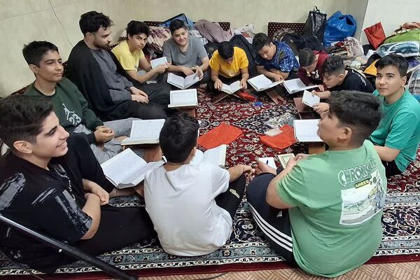 حضور پررنگ دانش‌آموزان شهرستان‌قرچک در اعتکاف دانش‌آموزی