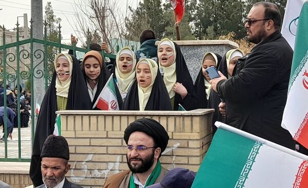 راهپیمایی مردم جعفرآباد قم در جشن سالگرد پیروزی انقلاب