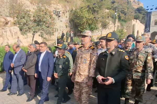 آیین استقبال و تشییع پیکر پاک و مطهر ۱۶ شهید گمنام