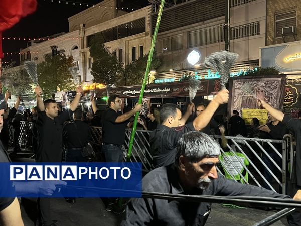 مراسم شب شهادت امام رئوف در مشهد مقدس 