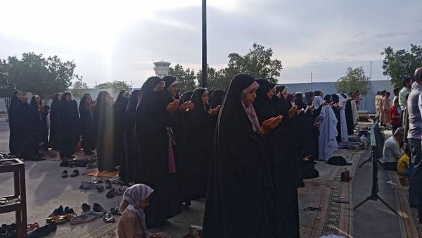 حضور پُر‌شور مردم بوموسی در نماز عید سعید فطر