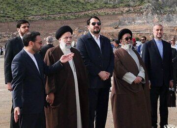 پایه‌های ایران قوی با رشادت‌های شما قوت می‌گیرد