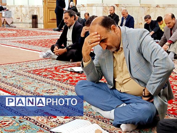 قرائت دعای کمیل در کاشمر