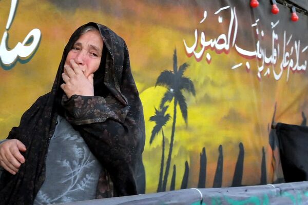 از نگاه معصوم کودک تا اشک پیرمرد؛ روایت عاشقی در موکب «عشاق‌الحسین»