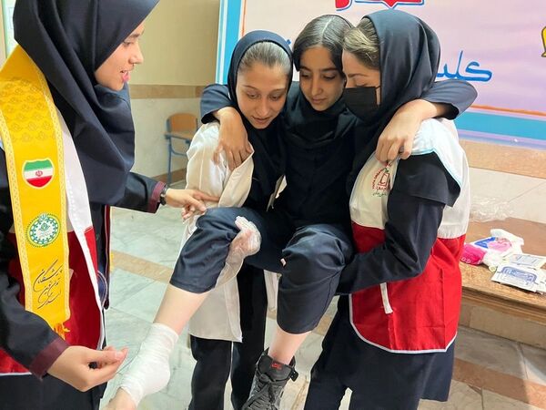  مانور زلزله در مدرسه فجر اسلام 