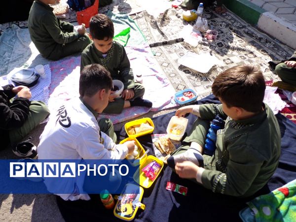 دورهمی «صبحانه سالم»  در دبستان شهدای غزه قم