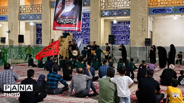 حسینیه میونگاه بافق میزبان مراسم رهبر شهید ایران
