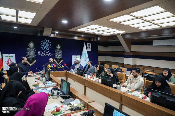 نشست خبری بیست‌وچهارمین رویداد عطر سیب