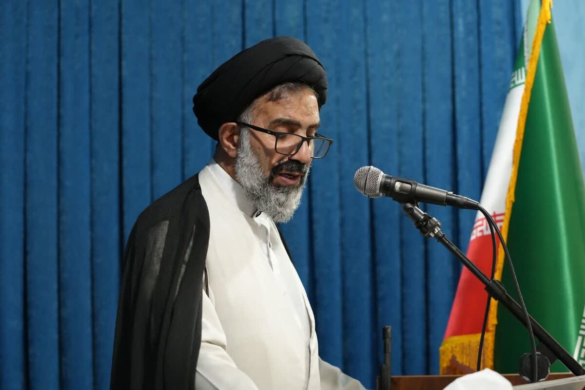 دفاع از فلسطین وظیفه دینی و انسانی ما است