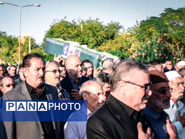 تشییع و خاکسپاری پیکر مطهر جانباز حاج احمد خدادادی در کاشمر 