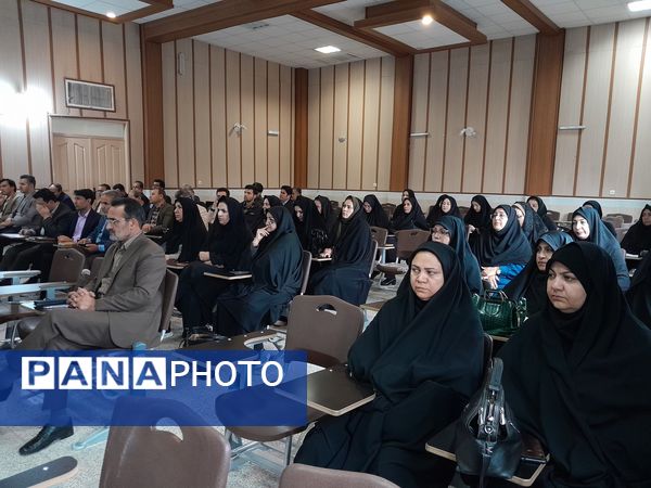 اولین نشست هم‌اندیشی مدیران مدارس مقطع متوسطه اول شهرستان تربت حیدریه 