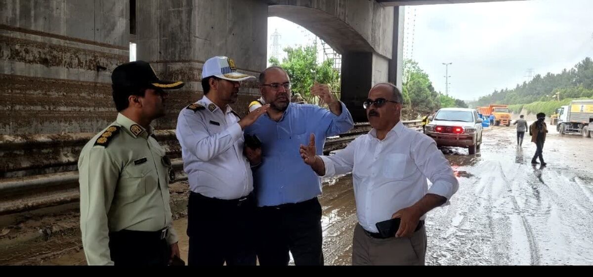  بازگشایی میدان انقلاب مشهد پس از 18 ساعت تلاش