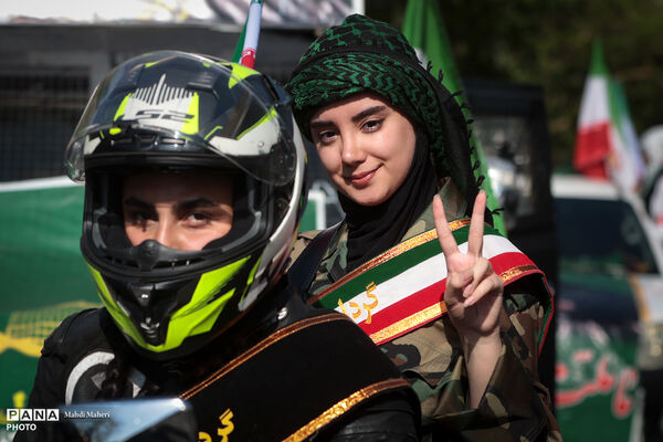 رزمایش بزرگ «دختران جان‌فدای ایران» - 3
