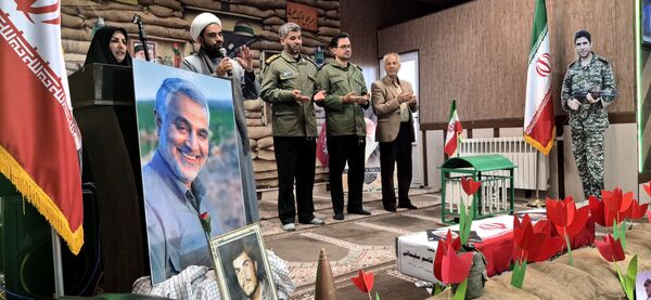 یادواره شهدای مدافع حرم در دبستان شاهد آقامصطفی خمینی کاشمر