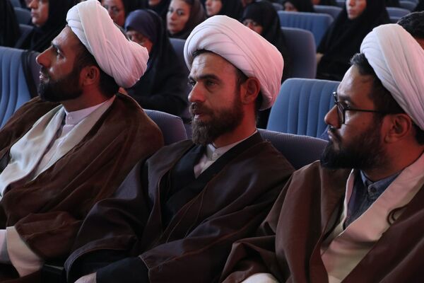 مراسم یادبود شهدای جنگ ۱۲ روزه منطقه ایلخچی 