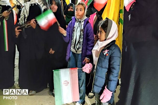 شیعه امام خود را تنها نمی گذارد 