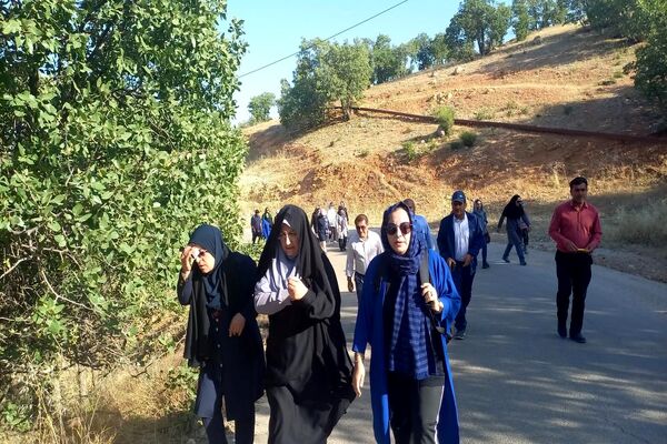  همایش پیاده‌روی خانوادگی در یاسوج  به‌مناسبت روز جهانی محیط زیست